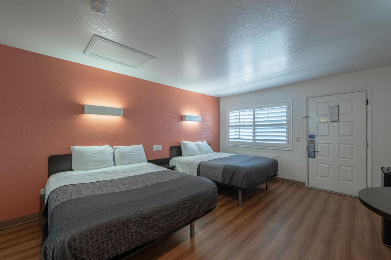 Motel Coastal Valley 2*