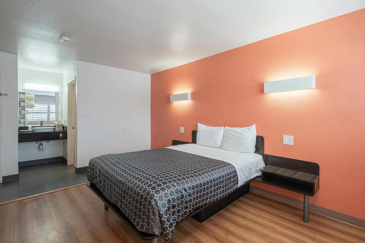 Coastal Valley Motel Castroville